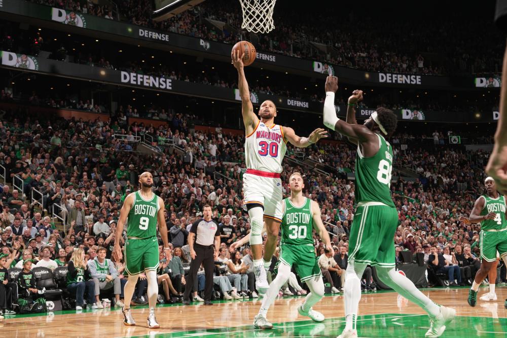 船外线的关 船外线的关