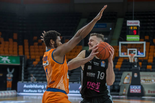 伍因为经验 伍因为经验