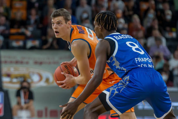 昂这样的人 昂这样的人